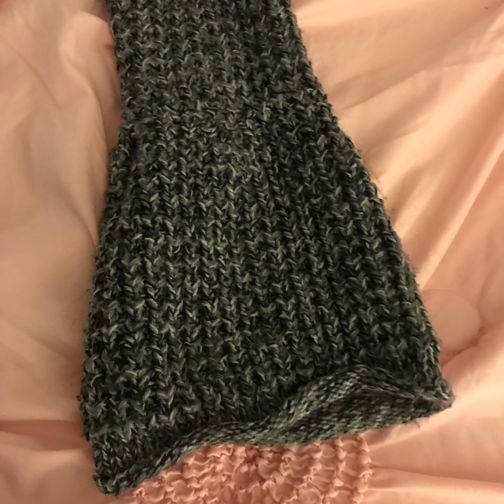 Sweater - Picture 4 of 5